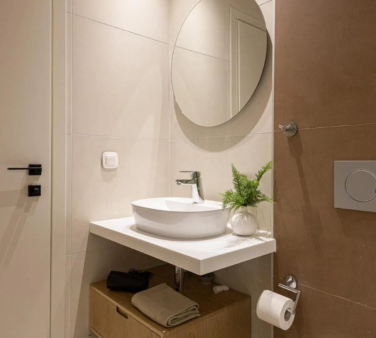 Magnificent Penthouse Gem In Privileged Location Thessaloniki